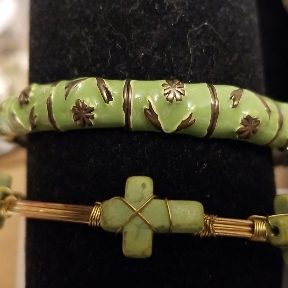 Ladies pretty green bracelets